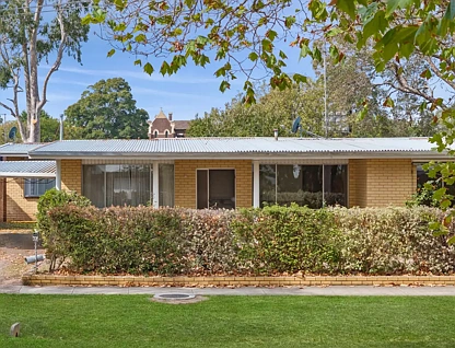 6 Grant Street, Colac, VIC 3250, 6 ਕਮਰੇ, 3 ਬਾਥਰੂਮ, House