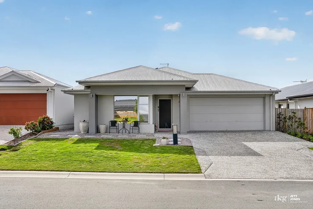 Chambers Flat 4 Bedroom Modern Family Living with Premium Upgrades in Chambers Flat