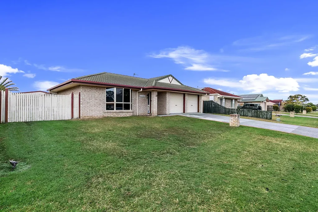 Point Vernon 4房  A Must See Home with all the Extras