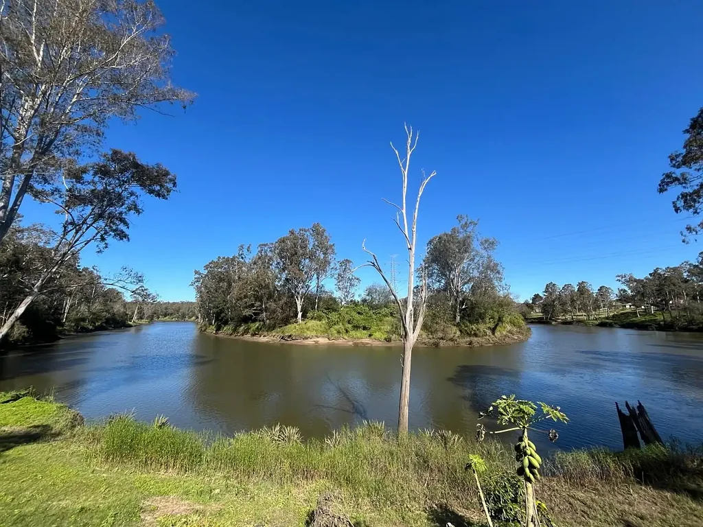 Karalee 7房  A Stunning Riverside Estate Like No Other