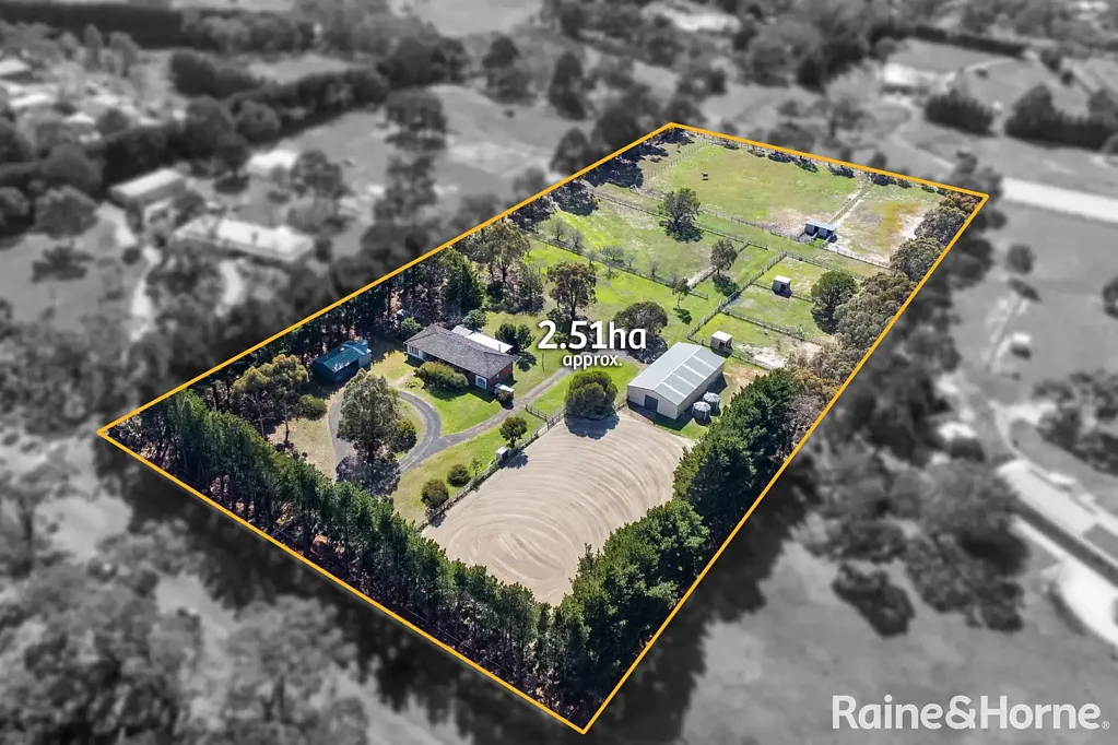 Riddells Creek 4房  Equestrian Dream Lifestyle on 2.51ha (Approx.)