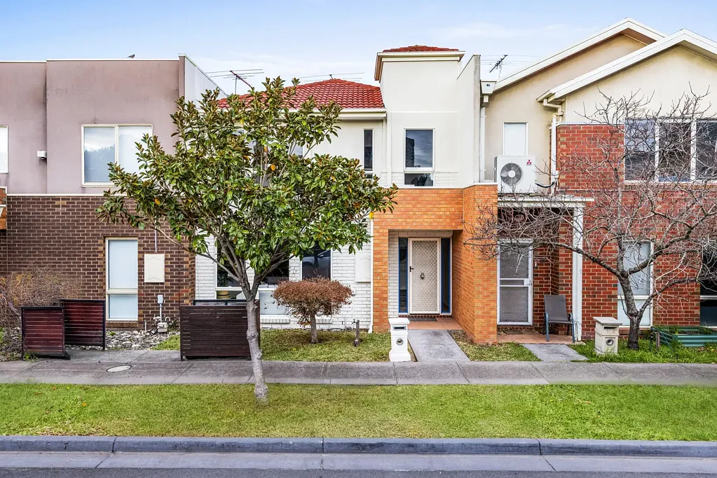 Coburg 3 Bedroom Perfect Entry-Level 3 Bedroom Opportunity in Prime Coburg Location