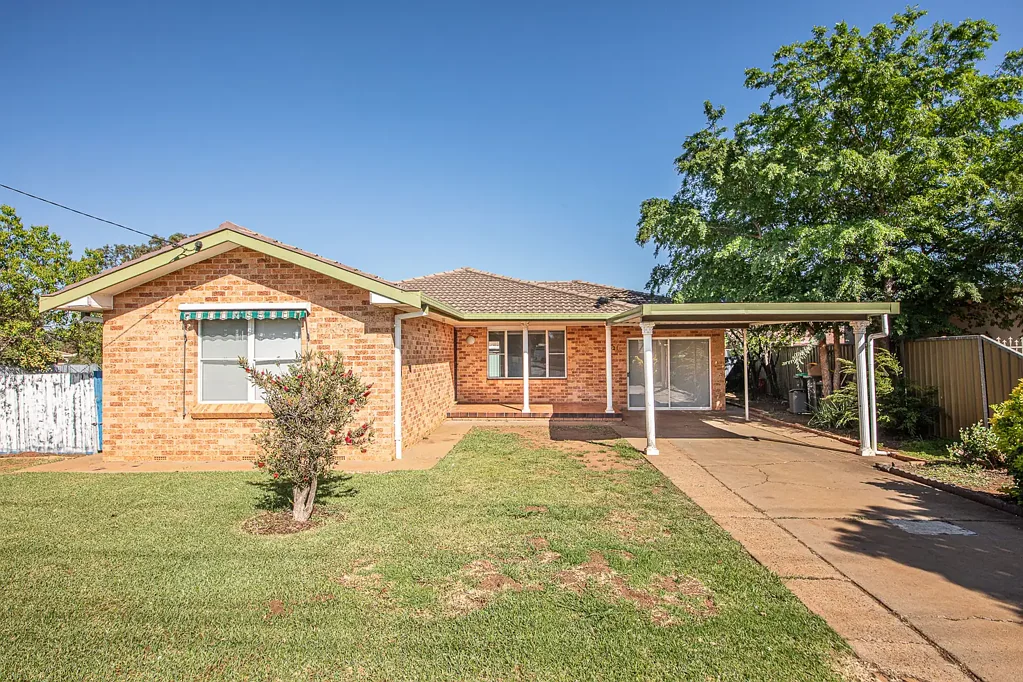 Dubbo 3ਬੈੱਡਰੂਮ Modern Living with Side Access & Room to Grow