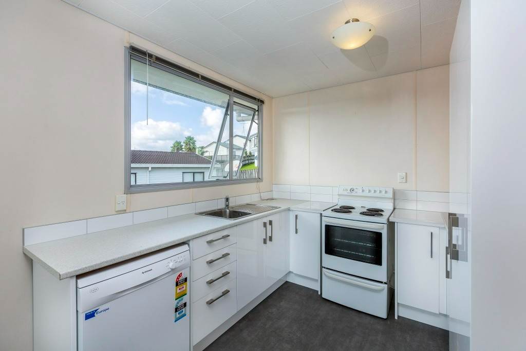 2/26 Barbados Drive, Unsworth Heights, Auckland - North Shore, 3 rūma, 1 rūma horoi, House