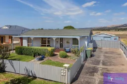 15 Ningana Road, Aldinga Beach