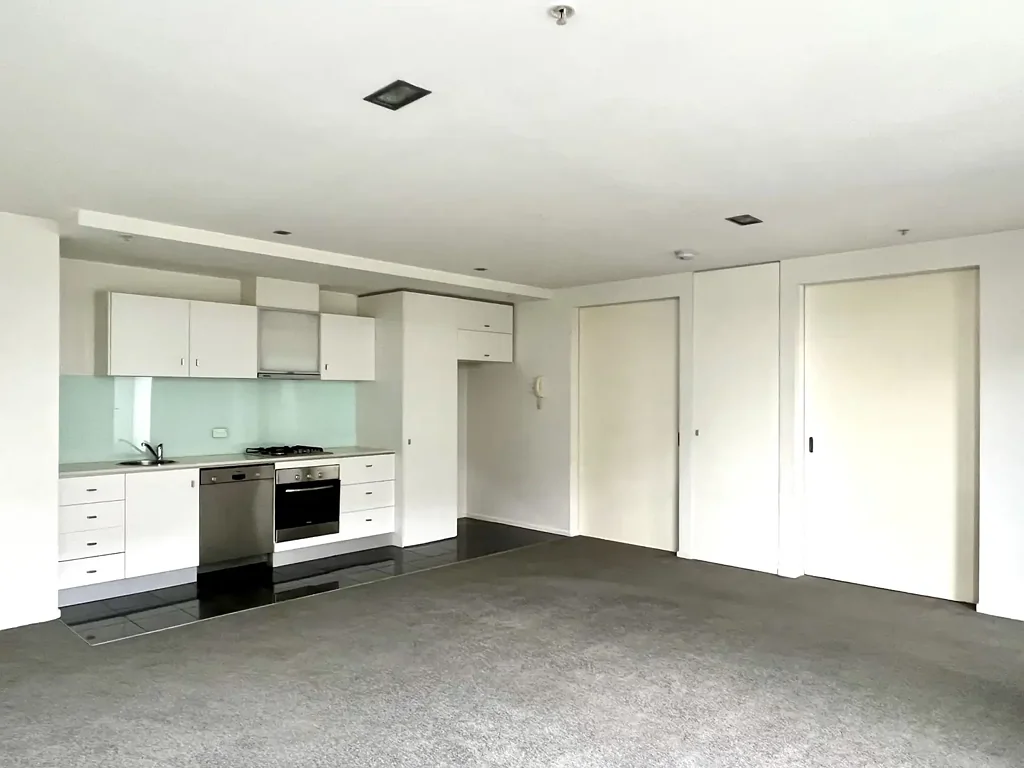 SPACIOUS TWO BEDROOM APARTMENT | FLARE REAL ESTATE