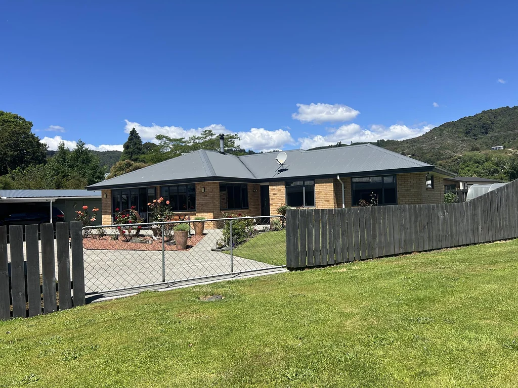 Reefton 4房  Showstopper on Sheil