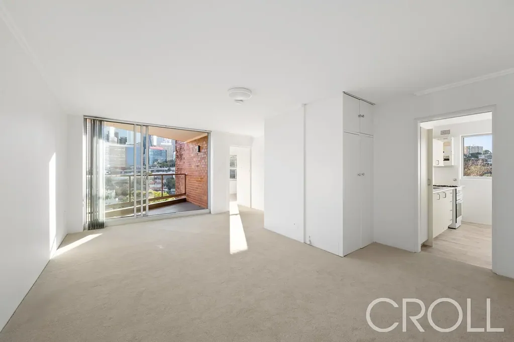 Neutral Bay 2房 翻新两卧室公寓，可饱览城市景观 Contemporary Living With Striking CityScape Views