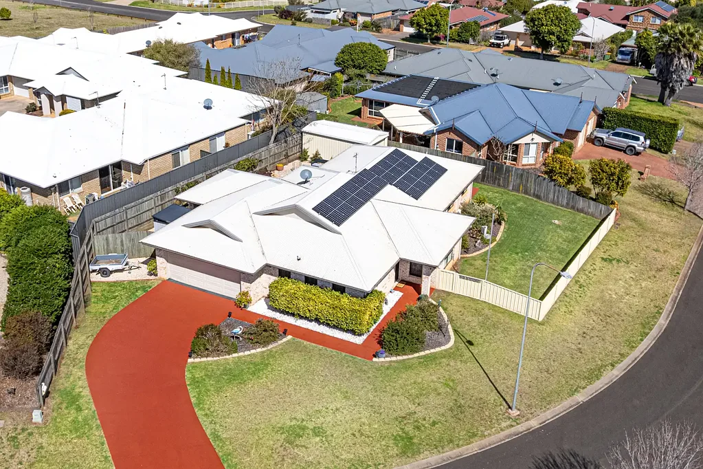 18 Salisbury Street, Darling Heights, QLD 4350