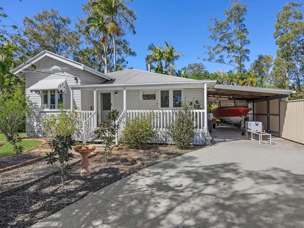 Landsborough 3房  Perfect Family Home with Heart and Charm!