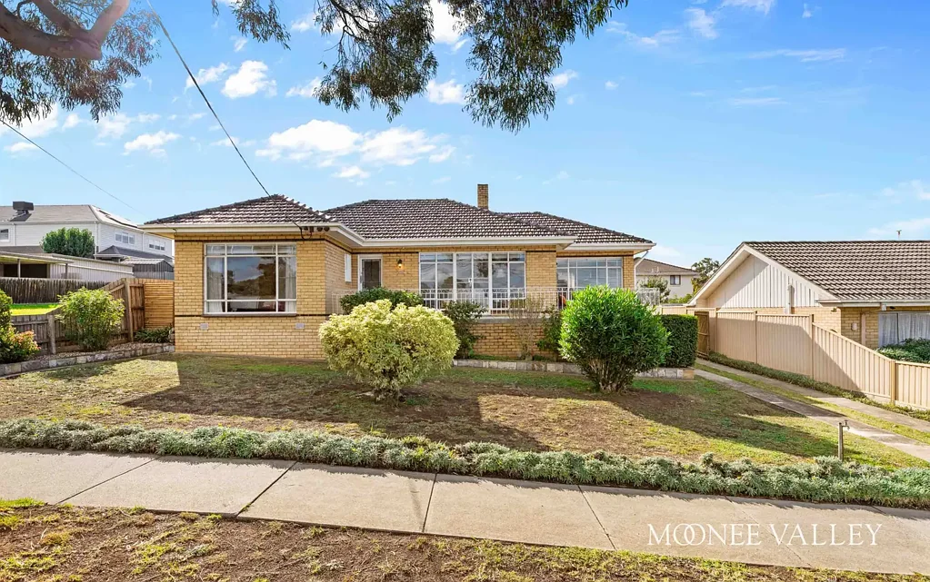 6 McKenna Street, Avondale Heights, VIC 3034