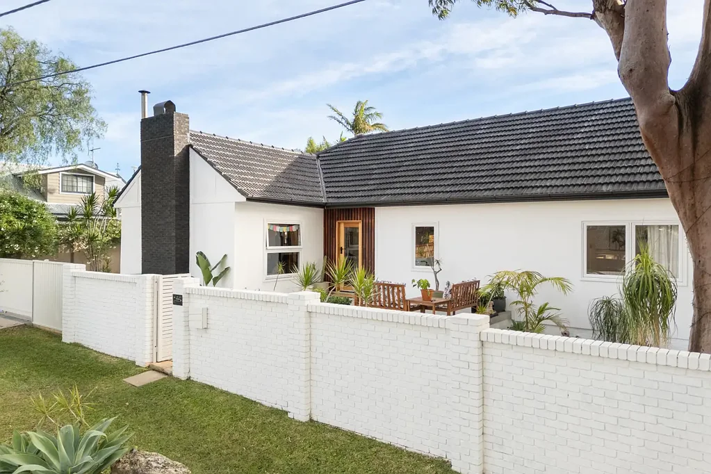 Kirrawee 5部屋 Sunlit coastal-inspired haven