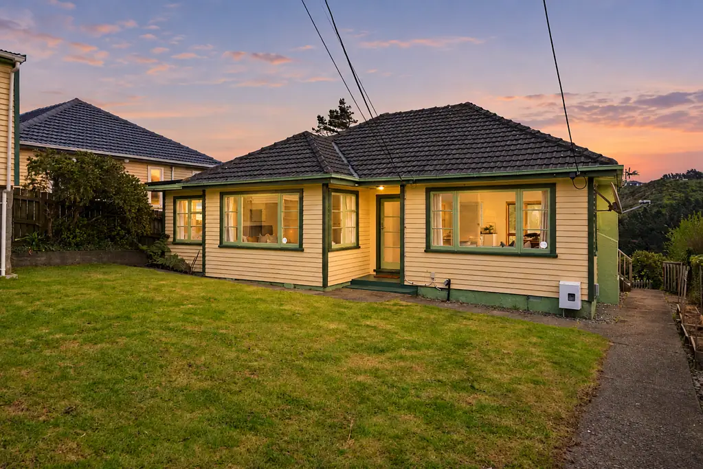 Newlands 3 Bedroom Classic Charm, Modern Comfort!