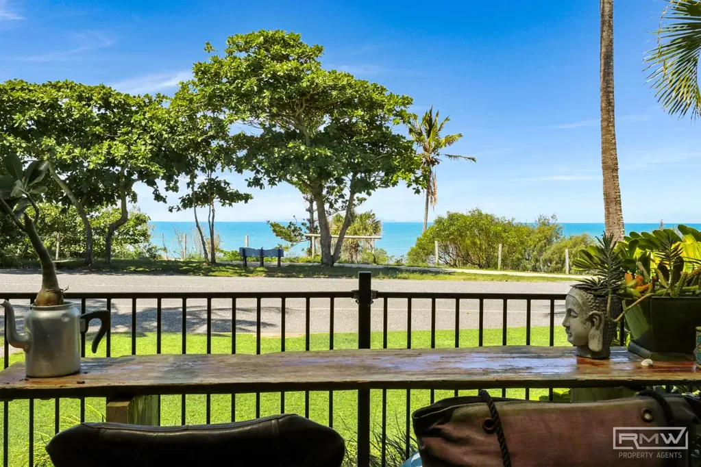 Lammermoor 3房  Beachfront Bliss, Endless Possibilities