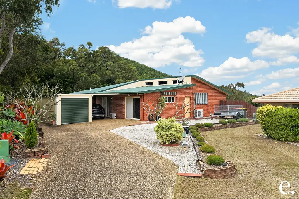 Yeppoon 4 Bedroom Convenient Location, Great Layout & Lovely Outlook