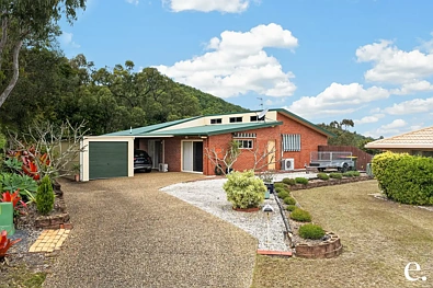 Yeppoon 4chambre Convenient Location, Great Layout & Lovely Outlook