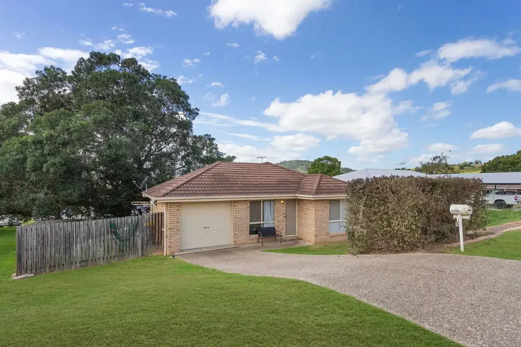 11 Ramsey Court, Lowood, QLD 4311