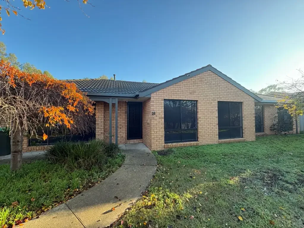 Spacious Family Home on 1000sqm block!
