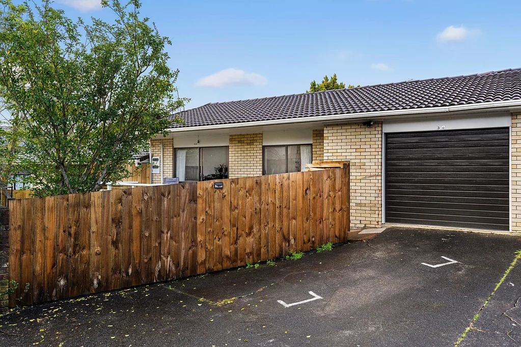 3/30 Trojan Crescent, New Lynn, Waitakere City, Auckland