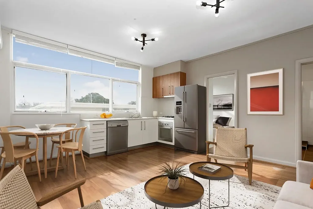 Modern Comfort Meets Iconic St Kilda Lifestyle!