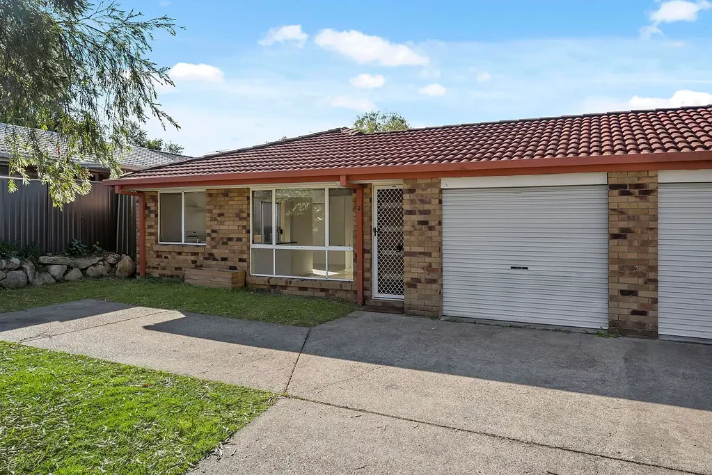 1/6 Mooney Close, Goodna, QLD 4300