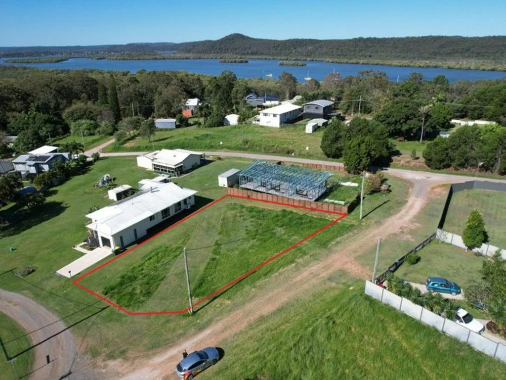 31 Boeing Ridge Road, Russell Island, QLD 4184
