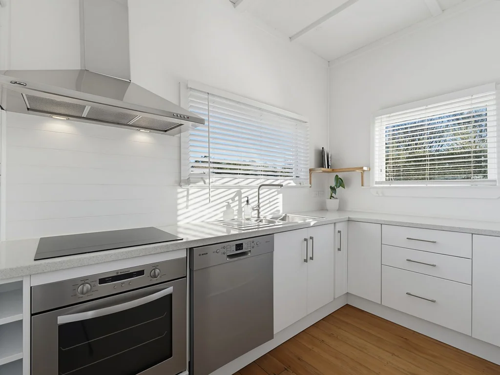Waipukurau and Surrounds 3Kwarto Multi-Room Living on Porritt.