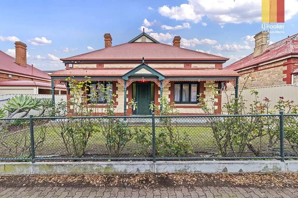 Prospect 3部屋 Timeless Character, Endless Potential in a Coveted City Fringe Location