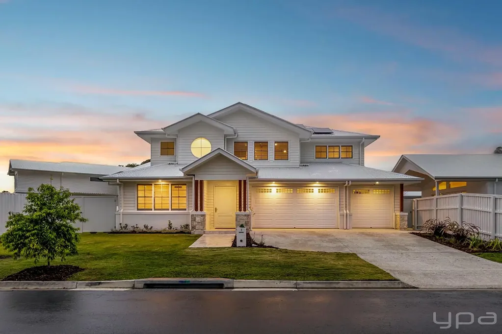 Burleigh Heads 5Zimmer Near-New Luxury Family Residence on 774m²