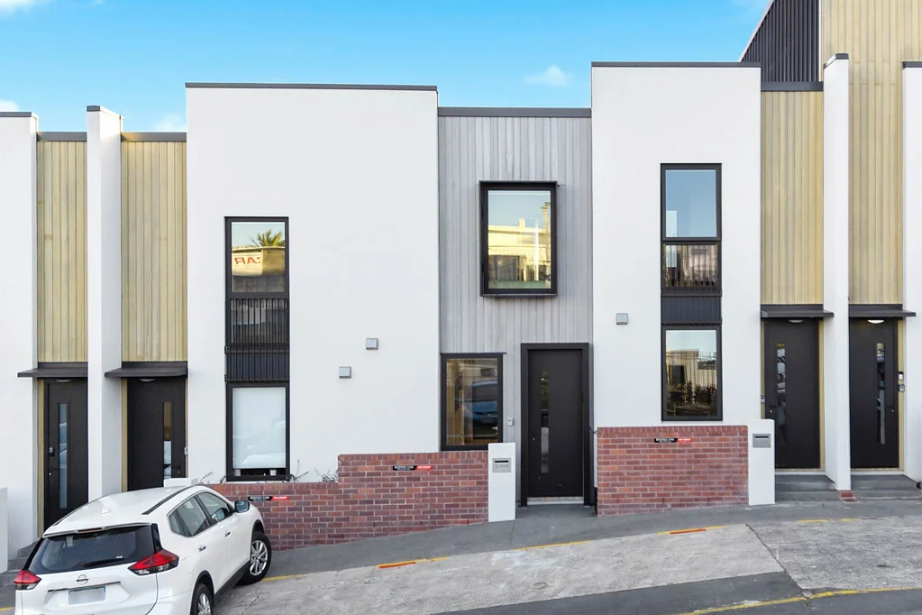 Grey Lynn 2 Bedroom Lock Up & Leave, in the Heart of Grey Lynn