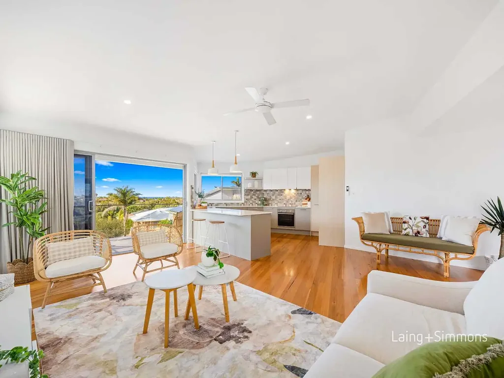 Port Macquarie 3Moenga Contemporary Coastal Living with Panoramic Outlooks