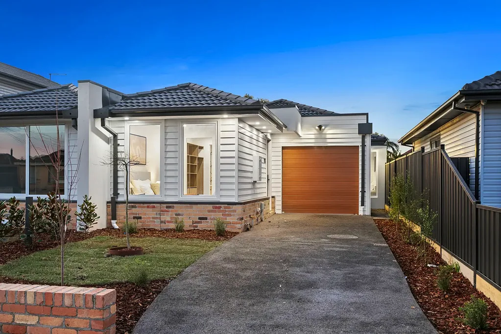 Altona North 3 Bedroom A Clear Look At Single Level Luxury.