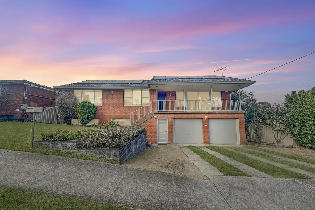 Five-Bedroom Family Home | Flexible Living | Huge 4-Car Garage