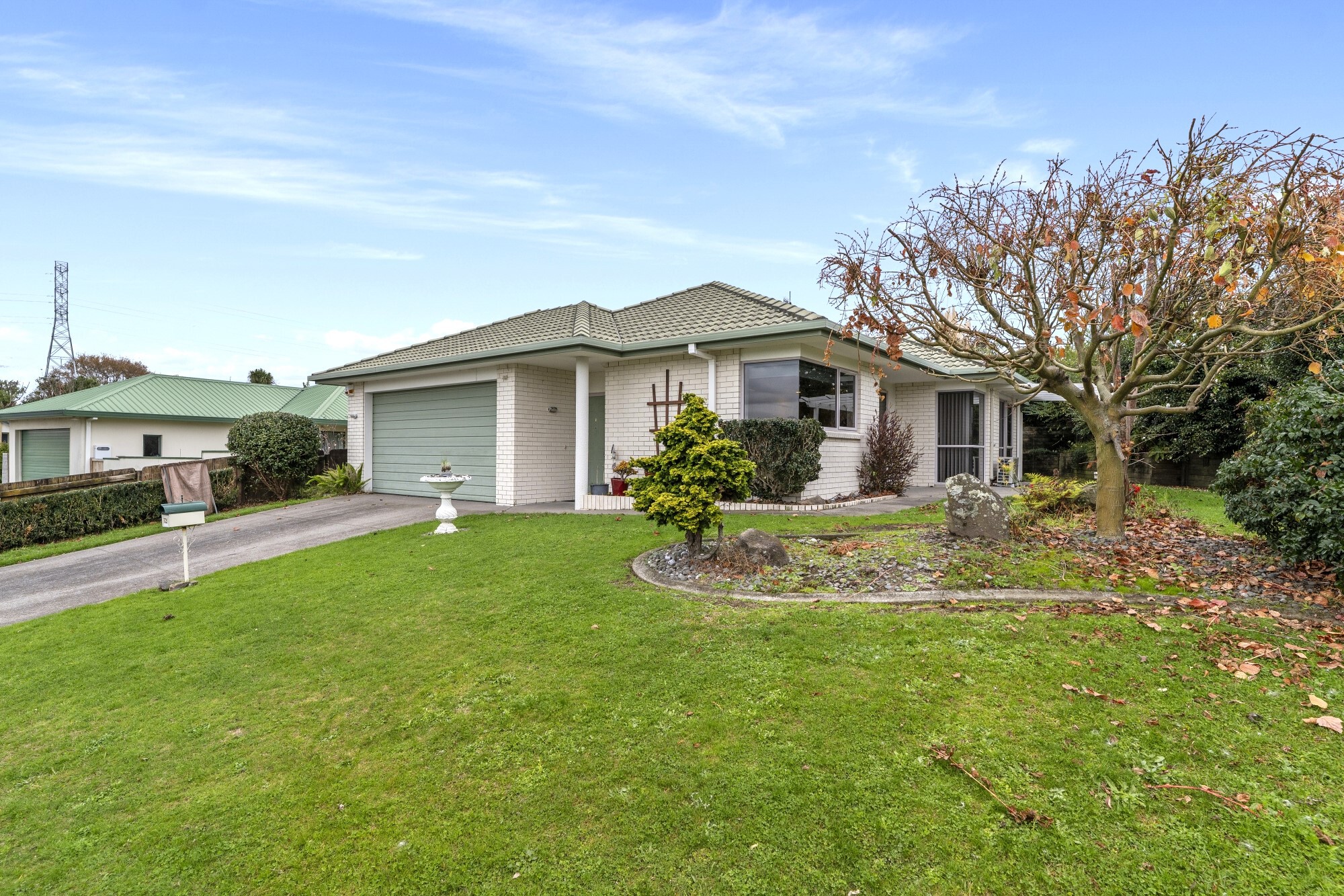 72 Sapphire Drive, Hairini