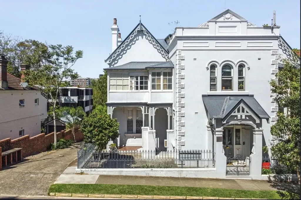 Versatile Storage Space in the Heart of Petersham