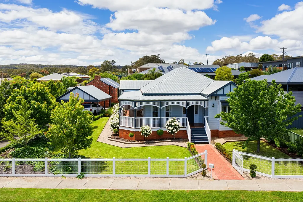 Campbells Creek 4房  Quiet Luxury. Federation Elegance. Exceptional Entertaining.