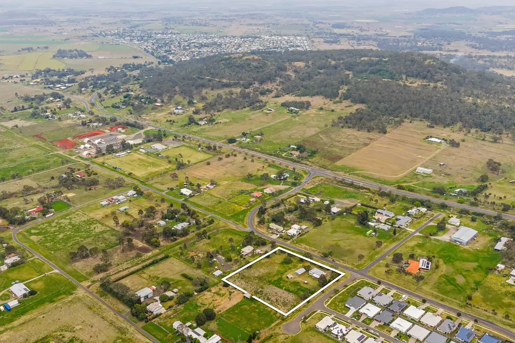 Drayton 4Moenga Acreage Living with Development Potential - Prime Corner Block in Drayton