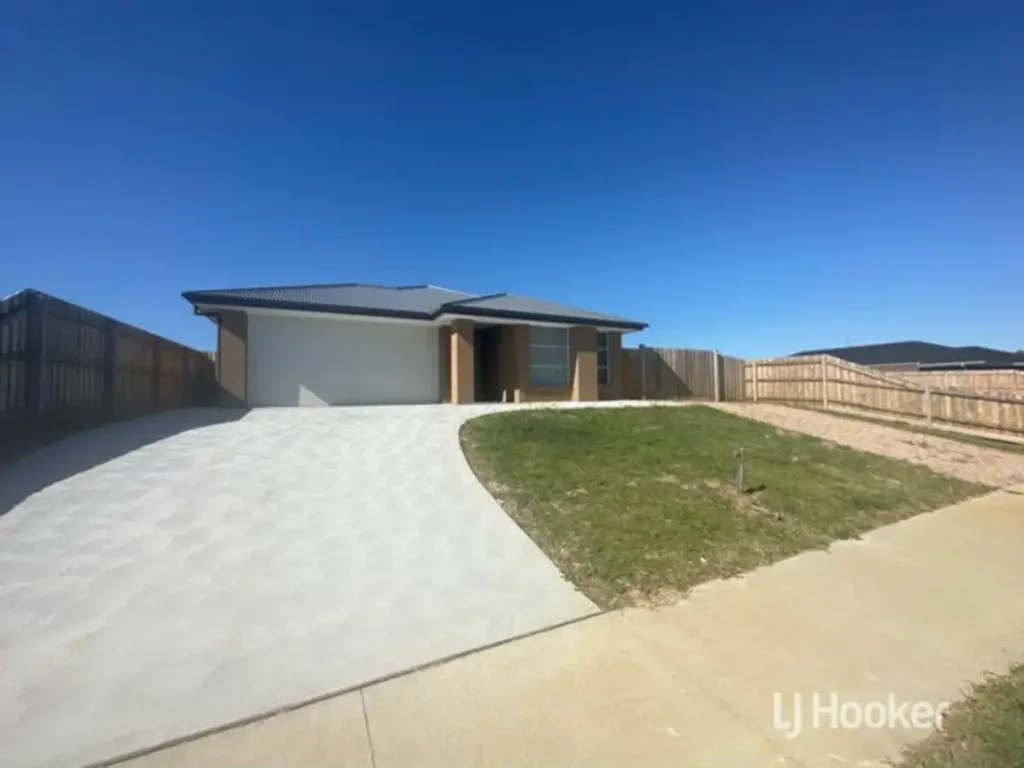 22 Houghton Crescent, Eagle Point, VIC 3878