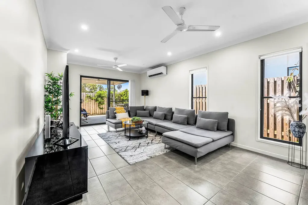 44 Grazier St, Narangba, QLD 4504