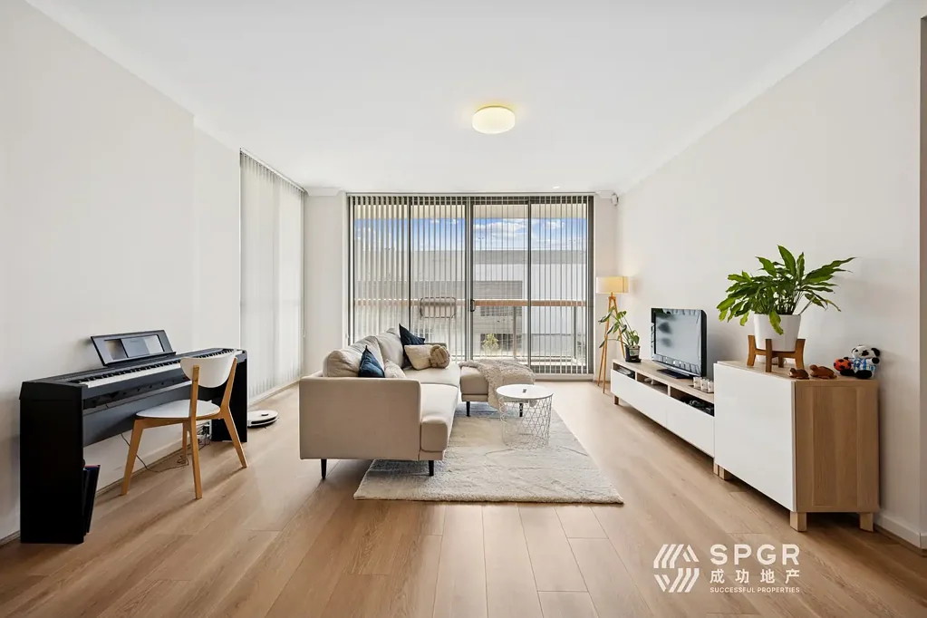 Baulkham Hills 2 Bedroom Blissful Modern Apartment - Two-Minute Walk To Shops And Buses!