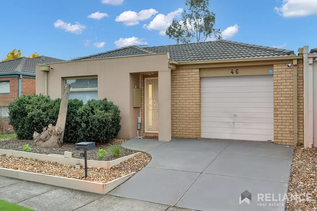 Parkside Elegance in Tarneit's Coveted Seasons Estate