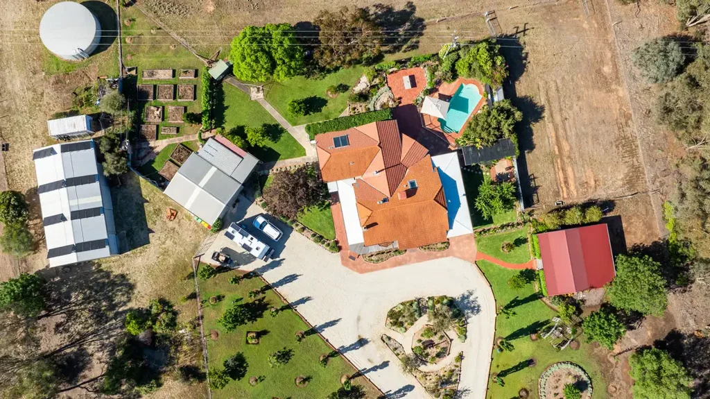 Corowa  MURRUMBEENA — Heritage Charm Meets Modern Sophistication