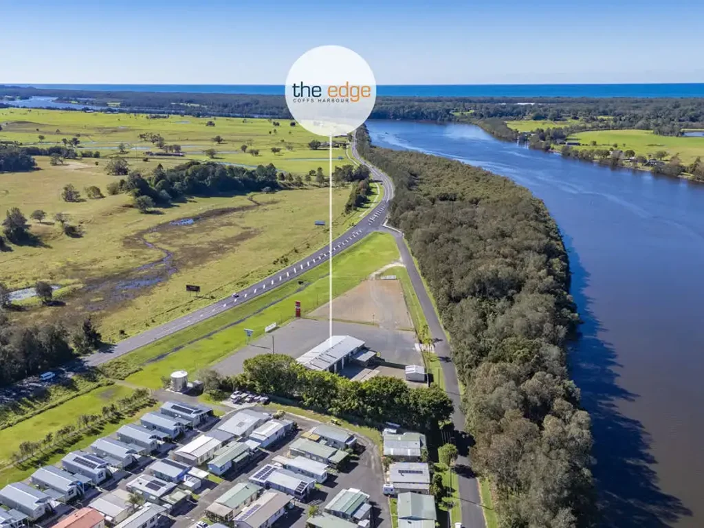 North Macksville 12房  Exclusive Position Primed for Residential or Commercial (STCA)....