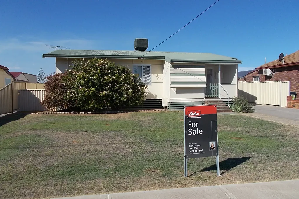 31 Crowther Street, Beachlands, WA 6530