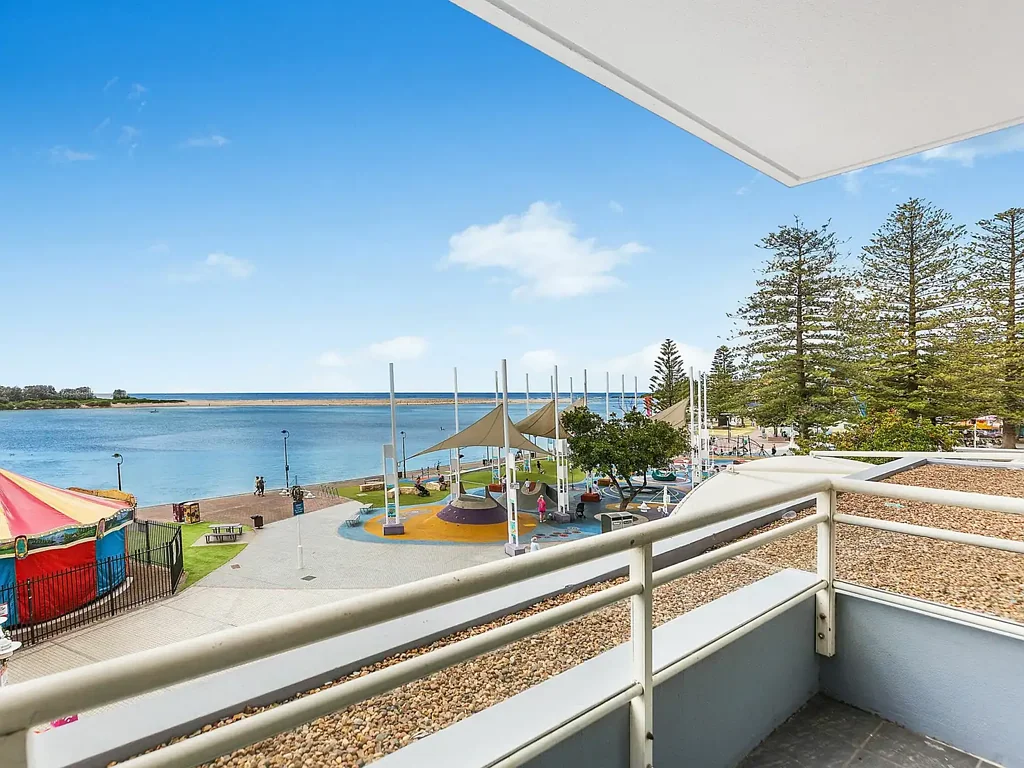 The Entrance 1ห้องนอน Wake Up to Panoramic Ocean & Channel Views