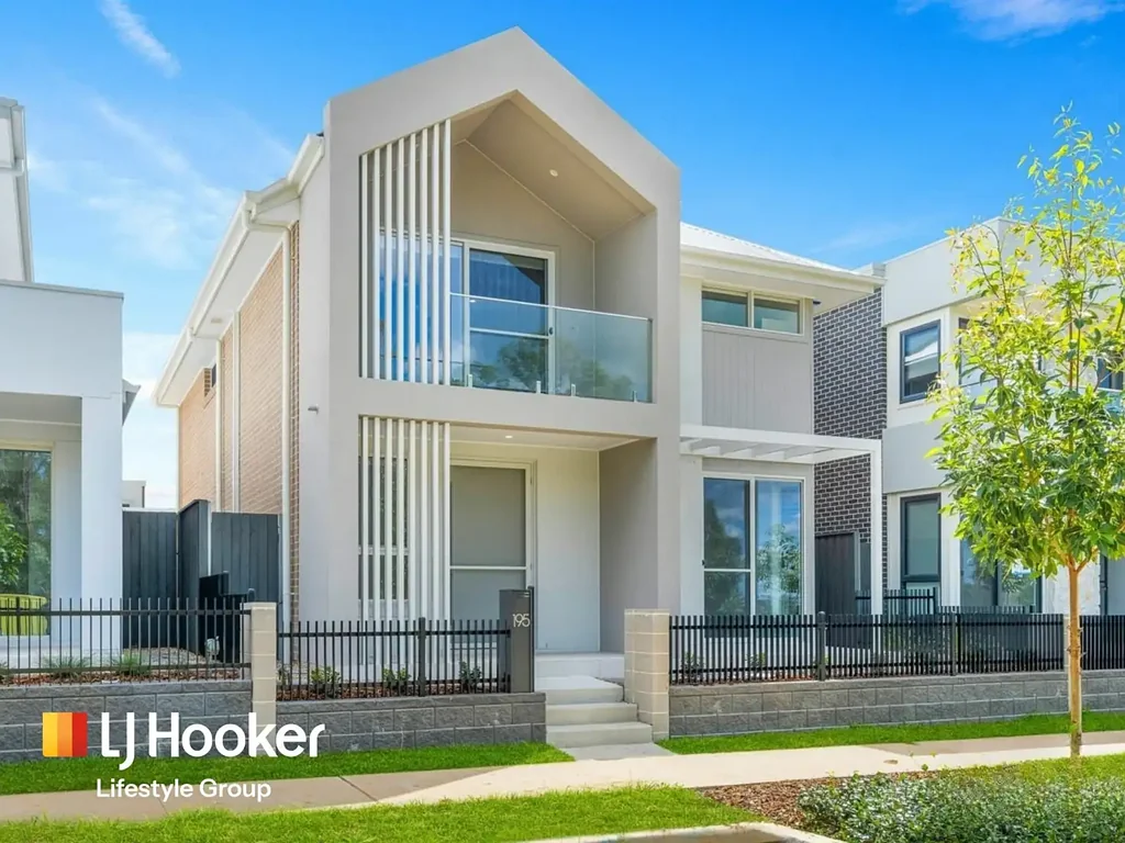 Modern Family Living in the Heart of Oran Park