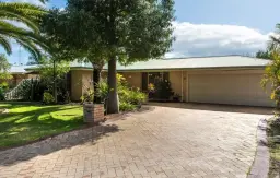 25 Misty Meander, Greenfields