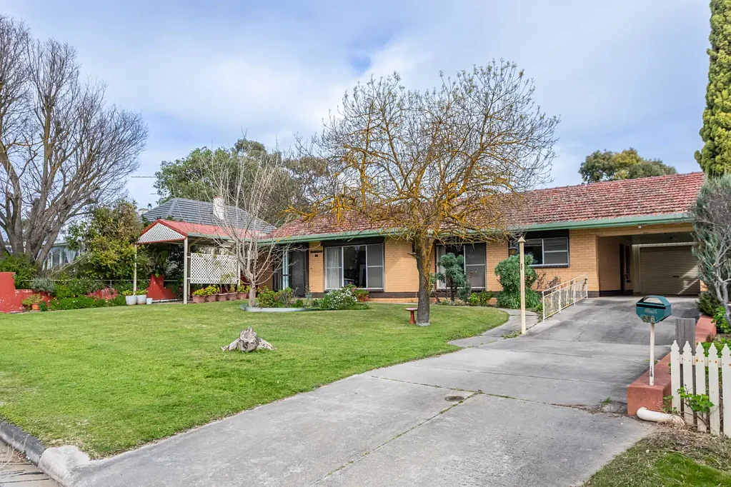 Naracoorte 3 Bedroom Ideal downsizer, family home or Investment!