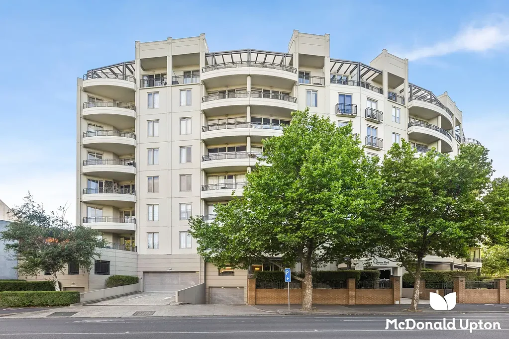 Moonee Ponds 2침실 Expressions of Interest Closing Monday July 13th at 5:00pm unless sold prior