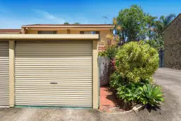 9/120 Smith Road, Woodridge